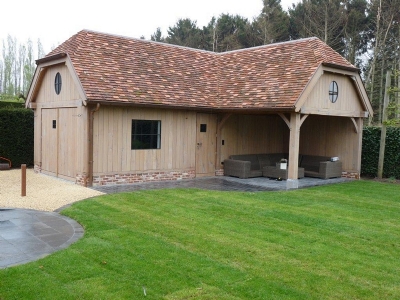 eiken houten gebouwen 